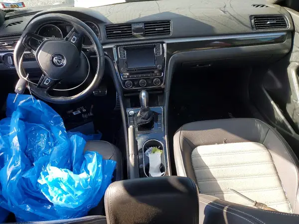 1VWJM7A3XJC041047 2018 VOLKSWAGEN PASSAT - Image 8