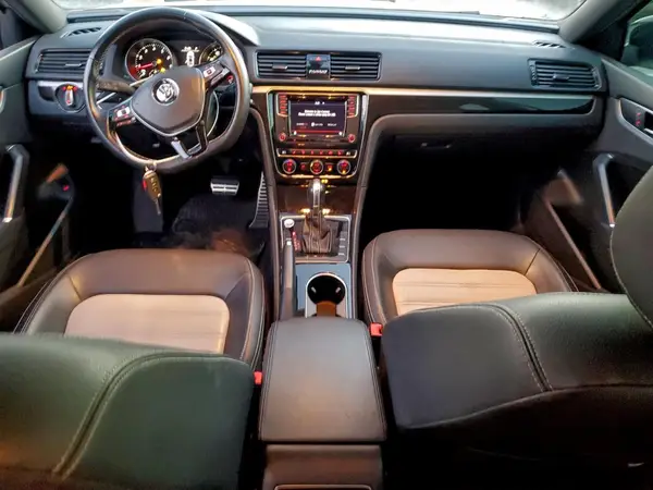 1VWJM7A3XJC042280 2018 VOLKSWAGEN PASSAT - Image 8
