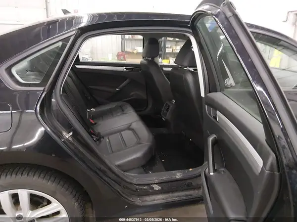 1VWLA7A30KC003670 2019 VOLKSWAGEN PASSAT - Image 8
