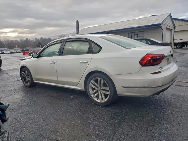 1VWLA7A30KC004768 2019 VOLKSWAGEN PASSAT - Image 2