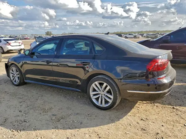 1VWLA7A30KC005077 2019 VOLKSWAGEN PASSAT - Image 2