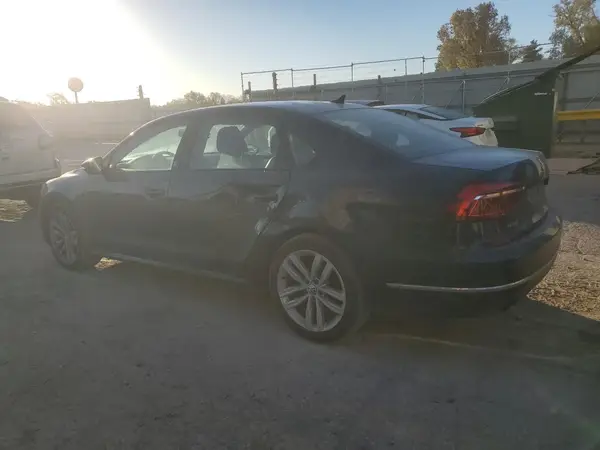 1VWLA7A30KC005404 2019 VOLKSWAGEN PASSAT - Image 2