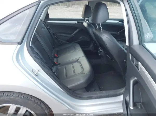 1VWLA7A30KC014474 2019 VOLKSWAGEN PASSAT - Image 8