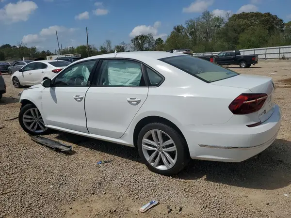 1VWLA7A31KC000860 2019 VOLKSWAGEN PASSAT - Image 2