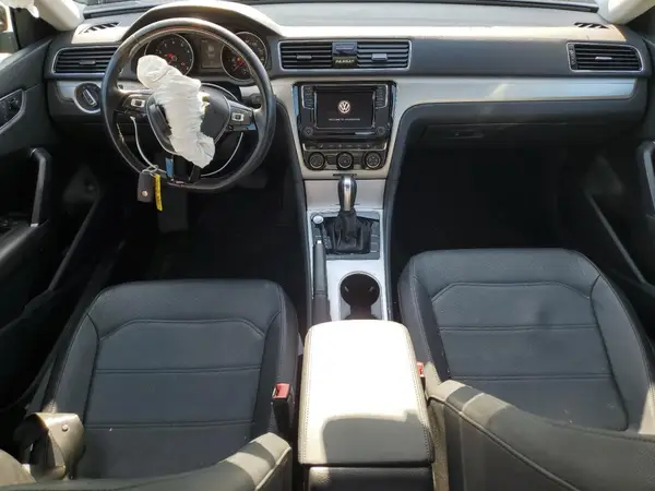 1VWLA7A31KC002205 2019 VOLKSWAGEN PASSAT - Image 8