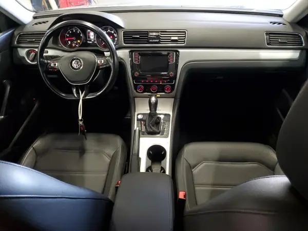 1VWLA7A31KC002673 2019 VOLKSWAGEN PASSAT - Image 8