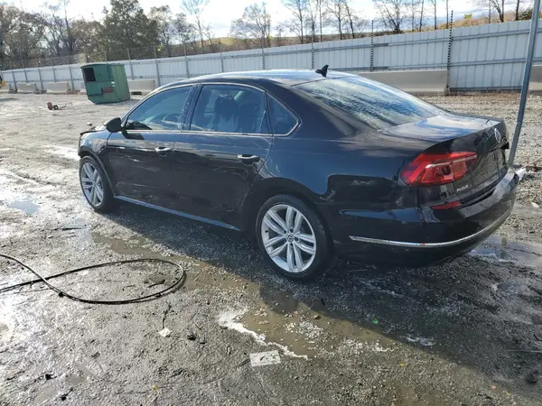 1VWLA7A31KC004813 2019 VOLKSWAGEN PASSAT - Image 2