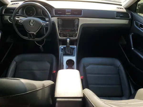 1VWLA7A31KC004813 2019 VOLKSWAGEN PASSAT - Image 8