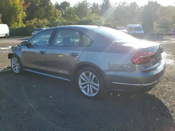 1VWLA7A31KC005458 2019 VOLKSWAGEN PASSAT - Image 2