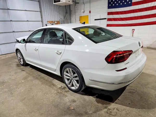1VWLA7A31KC006013 2019 VOLKSWAGEN PASSAT - Image 2