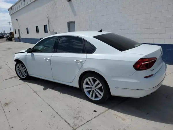 1VWLA7A31KC007064 2019 VOLKSWAGEN PASSAT - Image 2