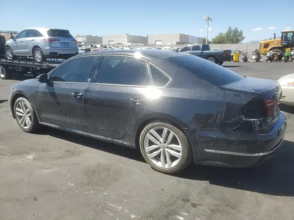 1VWLA7A31KC007968 2019 VOLKSWAGEN PASSAT - Image 2