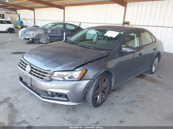 1VWLA7A31KC009364 2019 VOLKSWAGEN PASSAT - Image 2