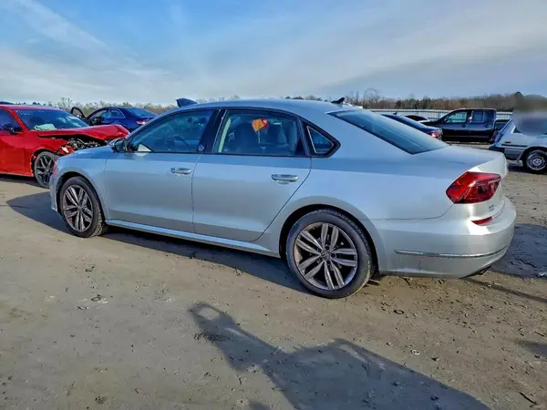 1VWLA7A31KC011079 2019 VOLKSWAGEN PASSAT - Image 2