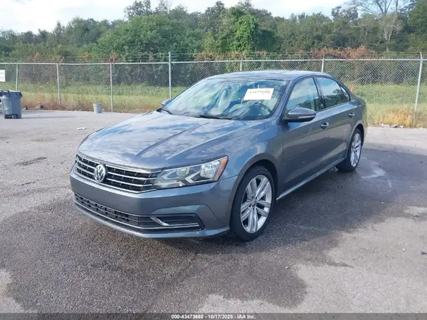 1VWLA7A31KC014192 2019 VOLKSWAGEN PASSAT - Image 2
