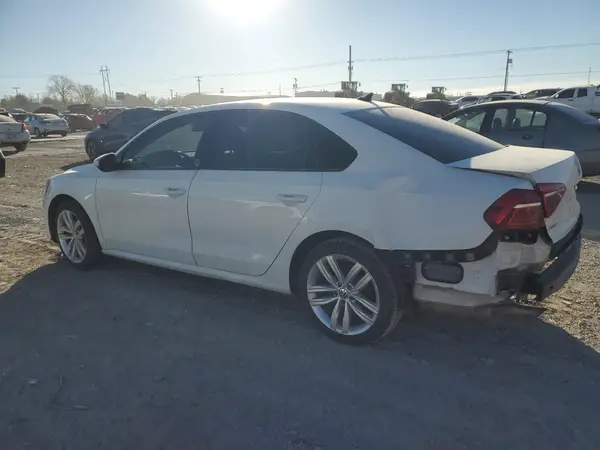 1VWLA7A31KC014502 2019 VOLKSWAGEN PASSAT - Image 2