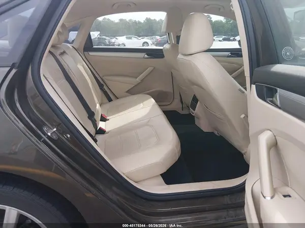 1VWLA7A32KC000477 2019 VOLKSWAGEN PASSAT - Image 8