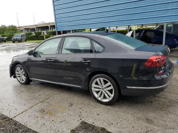 1VWLA7A32KC000575 2019 VOLKSWAGEN PASSAT - Image 2