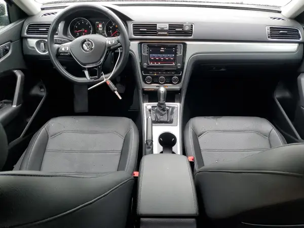 1VWLA7A32KC000575 2019 VOLKSWAGEN PASSAT - Image 8