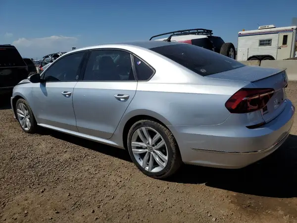 1VWLA7A32KC003184 2019 VOLKSWAGEN PASSAT - Image 2