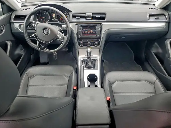 1VWLA7A32KC004545 2019 VOLKSWAGEN PASSAT - Image 8