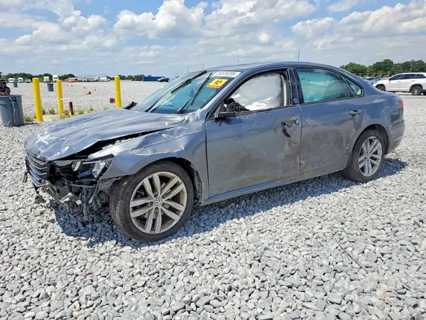 1VWLA7A32KC004769 2019 VOLKSWAGEN PASSAT - Image 1