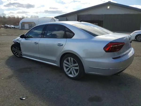 1VWLA7A32KC005128 2019 VOLKSWAGEN PASSAT - Image 2