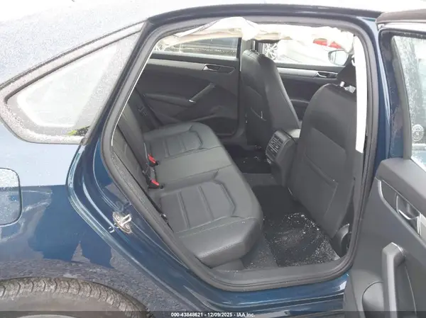 1VWLA7A32KC005632 2019 VOLKSWAGEN PASSAT - Image 8