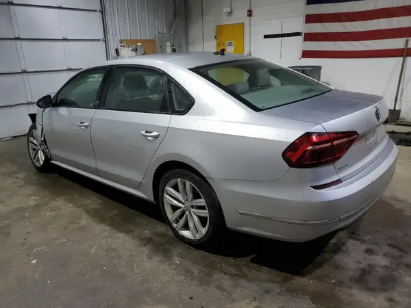 1VWLA7A32KC008286 2019 VOLKSWAGEN PASSAT - Image 2