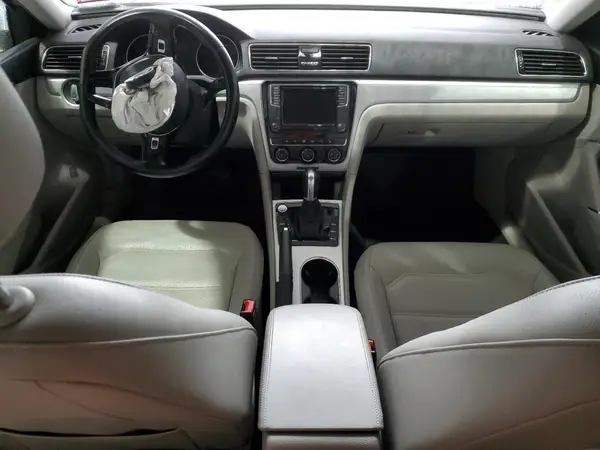 1VWLA7A32KC008286 2019 VOLKSWAGEN PASSAT - Image 8