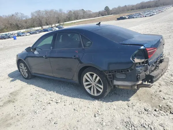 1VWLA7A32KC009227 2019 VOLKSWAGEN PASSAT - Image 2