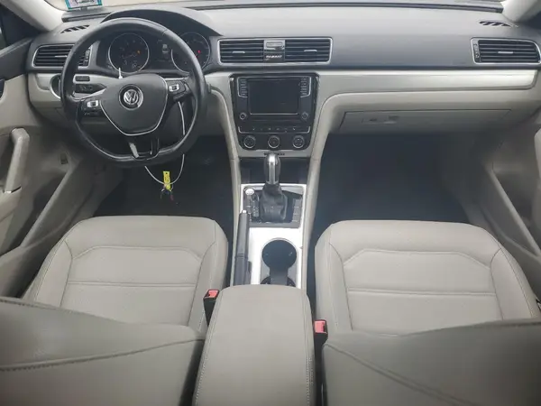 1VWLA7A32KC009731 2019 VOLKSWAGEN PASSAT - Image 8