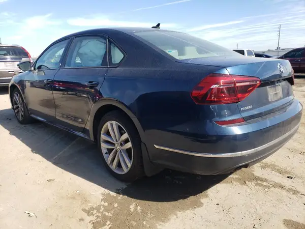 1VWLA7A32KC011351 2019 VOLKSWAGEN PASSAT - Image 2