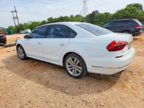 1VWLA7A32KC012029 2019 VOLKSWAGEN PASSAT - Image 2