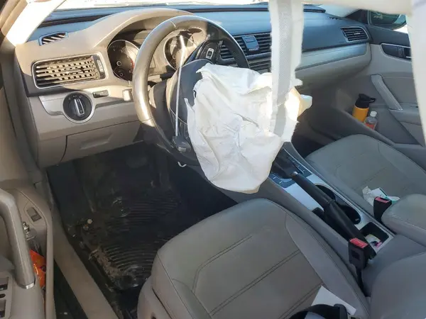 1VWLA7A33KC000083 2019 VOLKSWAGEN PASSAT - Image 8