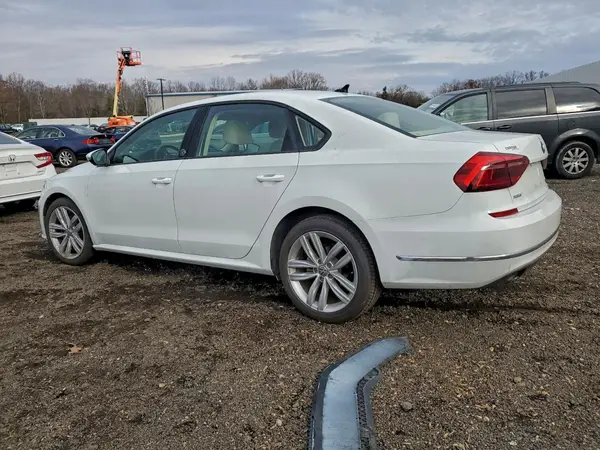 1VWLA7A33KC001170 2019 VOLKSWAGEN PASSAT - Image 2