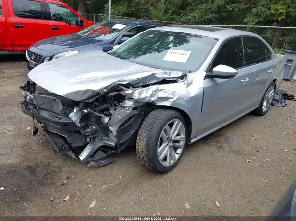 1VWLA7A33KC001539 2019 VOLKSWAGEN PASSAT - Image 2