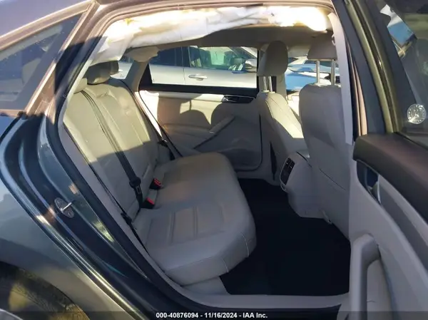 1VWLA7A33KC001850 2019 VOLKSWAGEN PASSAT - Image 8