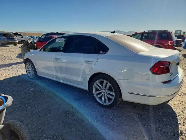1VWLA7A33KC001900 2019 VOLKSWAGEN PASSAT - Image 2