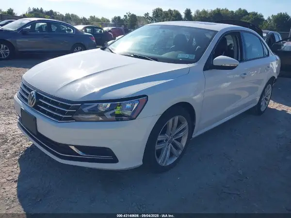 1VWLA7A33KC002951 2019 VOLKSWAGEN PASSAT - Image 2