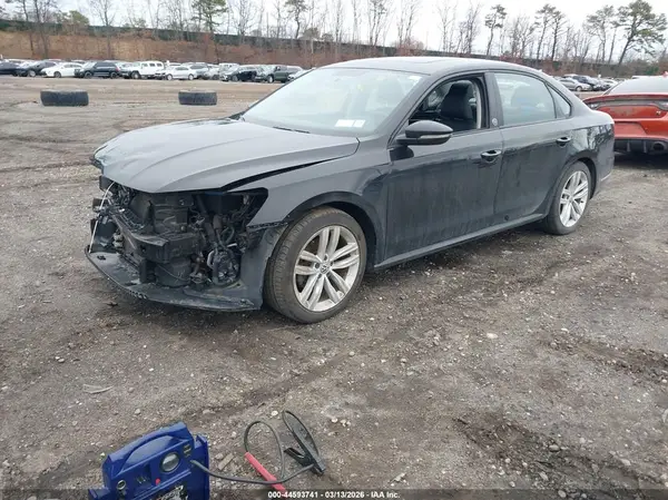 1VWLA7A33KC003470 2019 VOLKSWAGEN PASSAT - Image 2