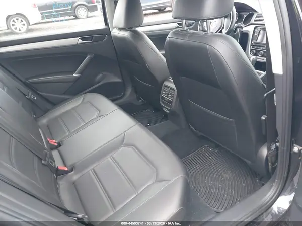 1VWLA7A33KC003470 2019 VOLKSWAGEN PASSAT - Image 8
