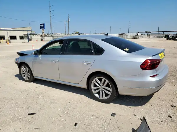 1VWLA7A33KC003985 2019 VOLKSWAGEN PASSAT - Image 2