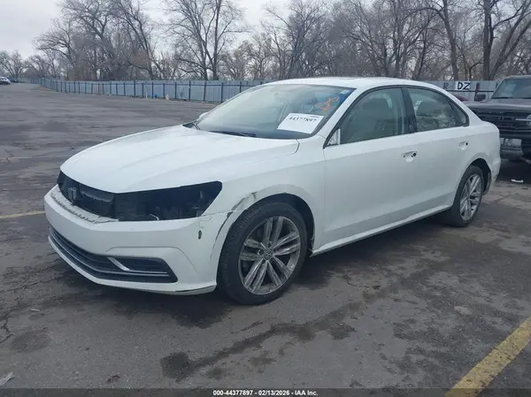 1VWLA7A33KC005980 2019 VOLKSWAGEN PASSAT - Image 2