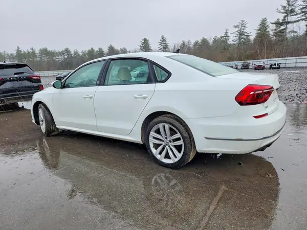 1VWLA7A33KC006160 2019 VOLKSWAGEN PASSAT - Image 2