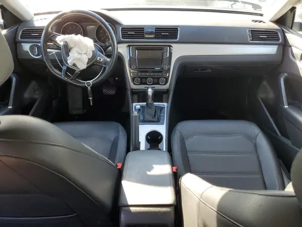 1VWLA7A33KC006921 2019 VOLKSWAGEN PASSAT - Image 8