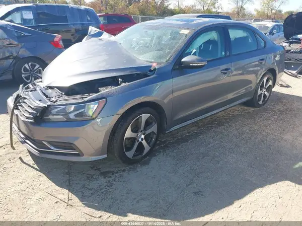 1VWLA7A33KC009608 2019 VOLKSWAGEN PASSAT - Image 2