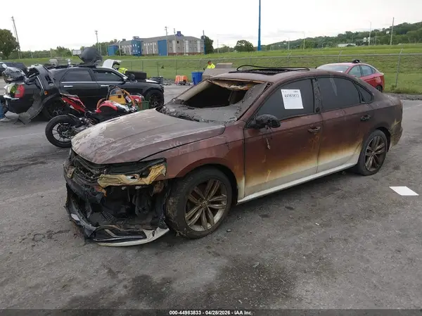 1VWLA7A33KC010273 2019 VOLKSWAGEN PASSAT - Image 2