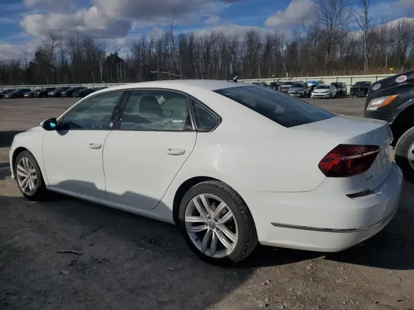 1VWLA7A33KC010838 2019 VOLKSWAGEN PASSAT - Image 2