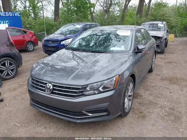 1VWLA7A33KC013920 2019 VOLKSWAGEN PASSAT - Image 2